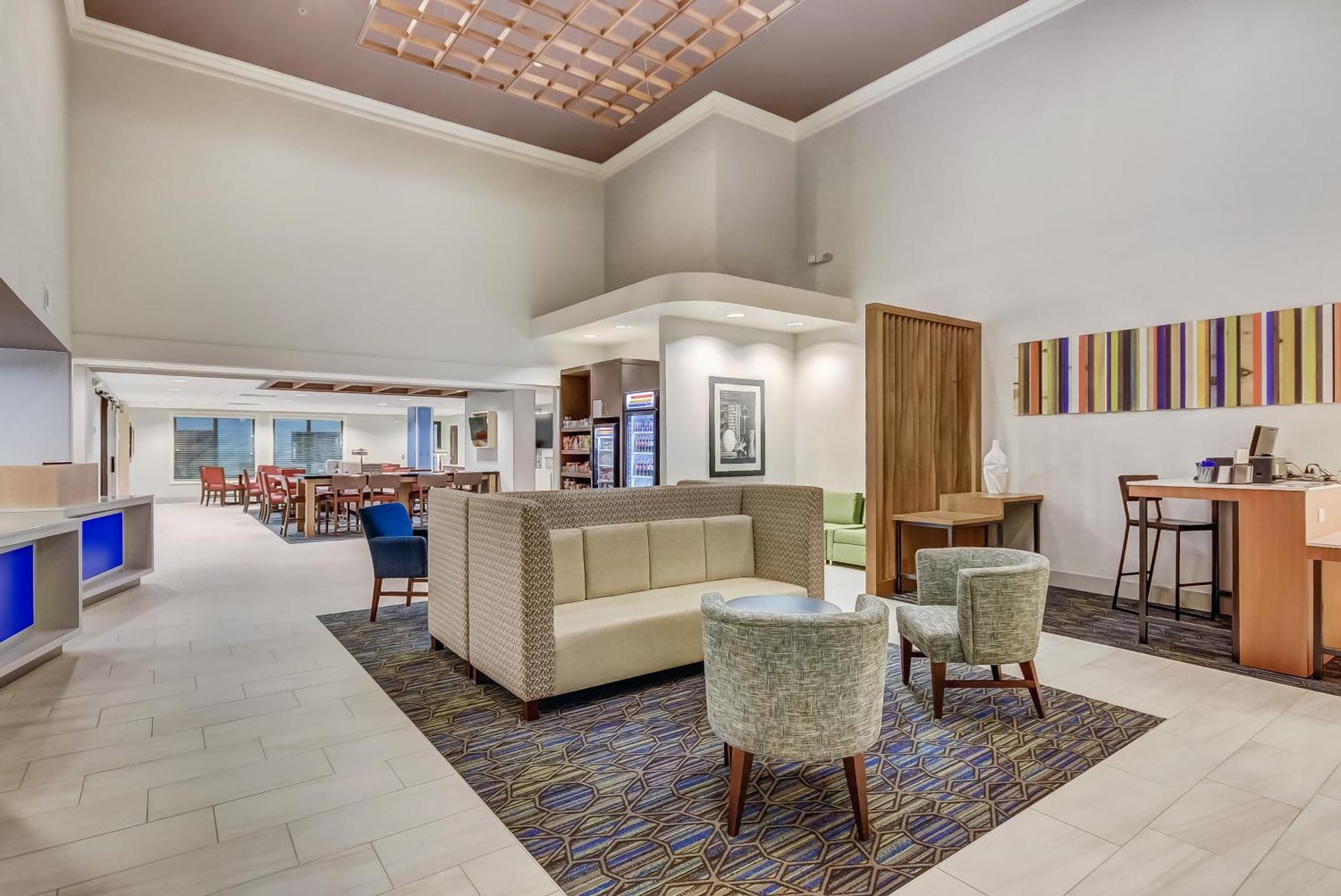 Holiday Inn Express & Suites Greenville Airport, An Ihg Hotel Екстериор снимка